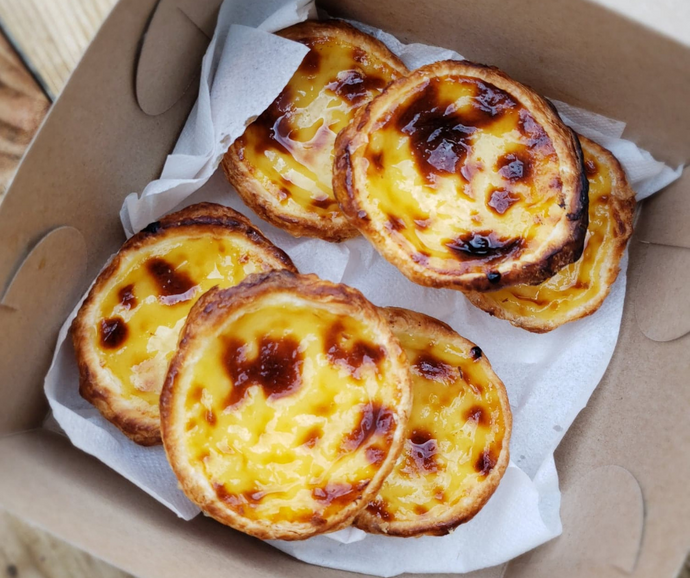 Pateis de nata: the famous Portuguese tartlets