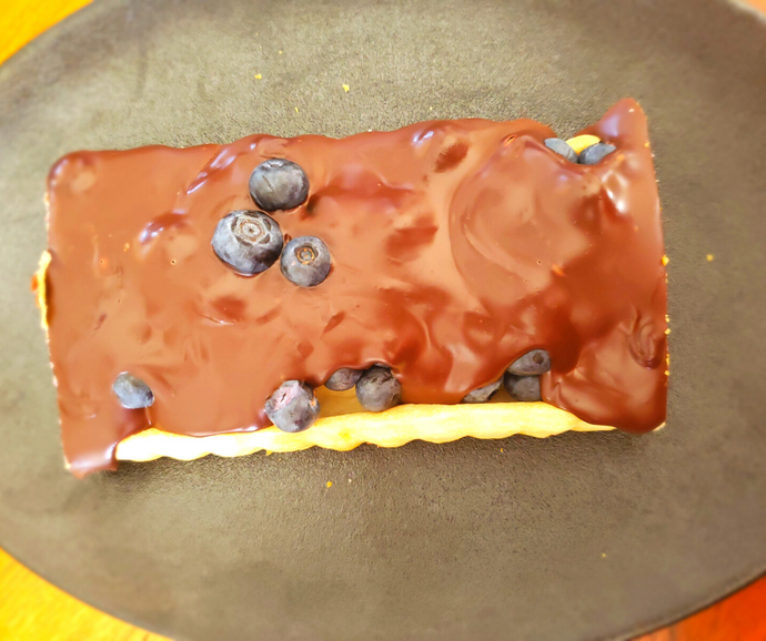  Decadent blueberry-chocolate tart