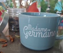 Load image into Gallery viewer, Ceramic mug &#39;&#39;Je gère et je mène&#39;&#39;
